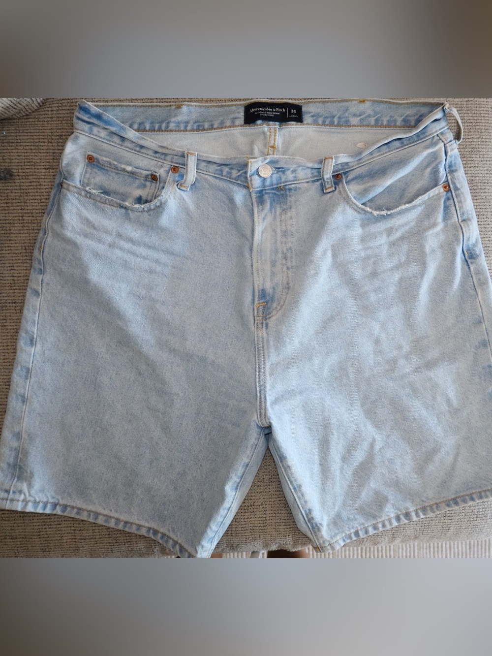 Abercrombie & Fitch Light Wash Men's Denim Jean Shorts
